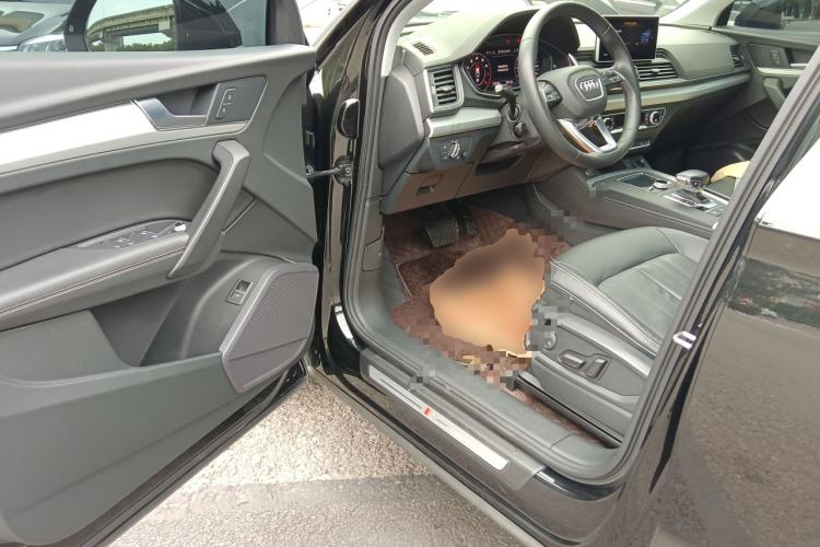 Used Audi Q5L 2020 Updated 40 TFSI Prestige Fashion Edition Driver Seat