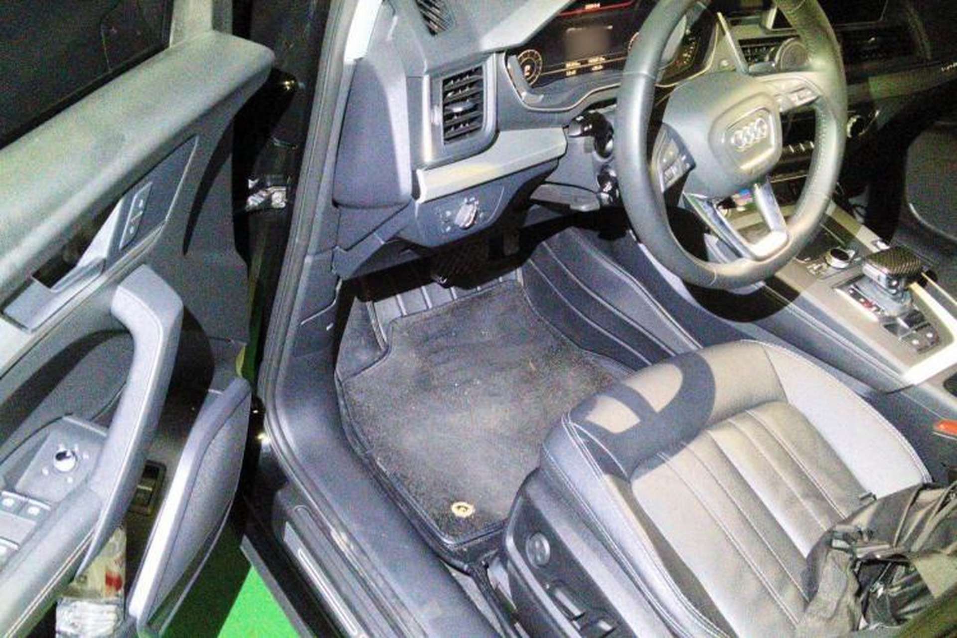 Used Audi Q5L 2020 Updated 40 TFSI Prestige Fashion Edition Driver Seat