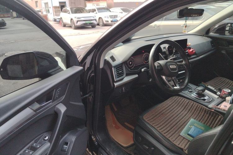 Used Audi Q5L 2020 Updated 40 TFSI Prestige Fashion Edition Driver Seat