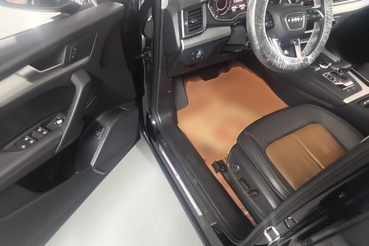 Used Audi Q5L 2020 Updated 40 TFSI Prestige Fashion Edition Driver Seat