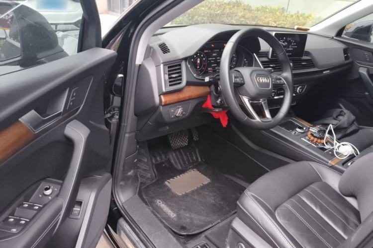 Used Audi Q5L 2020 Updated 40 TFSI Prestige Fashion Edition Driver Seat
