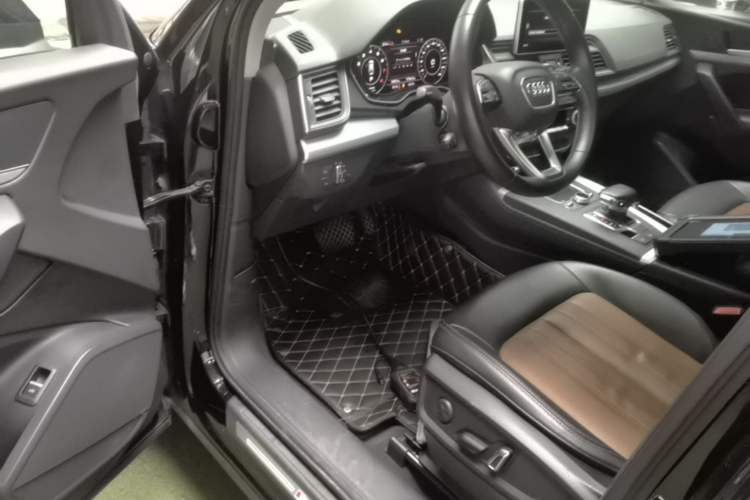 Used Audi Q5L 2020 Updated 40 TFSI Prestige Fashion Edition Driver Seat