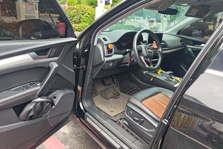Used Audi Q5L 2020 Updated 40 TFSI Prestige Fashion Edition Driver Seat