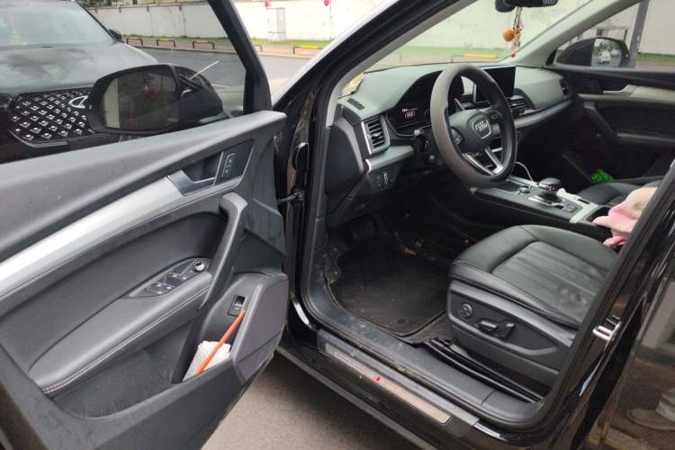 Used Audi Q5L 2020 Updated 40 TFSI Prestige Fashion Edition Driver Seat