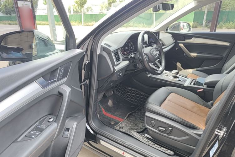 Used Audi Q5L 2020 Updated 40 TFSI Prestige Fashion Edition Driver Seat