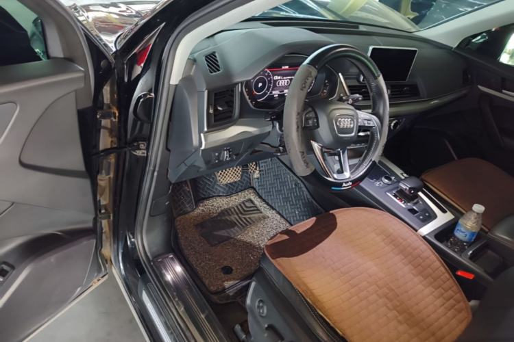 Used Audi Q5L 2020 Updated 40 TFSI Prestige Fashion Edition Driver Seat