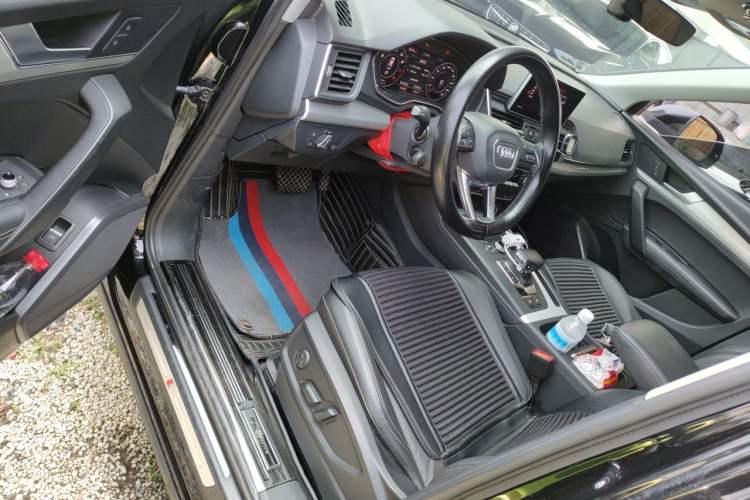 Used Audi Q5L 2020 Updated 40 TFSI Prestige Fashion Edition Driver Seat