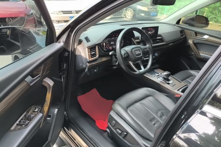 Used Audi Q5L 2020 Updated 40 TFSI Prestige Fashion Edition Driver Seat