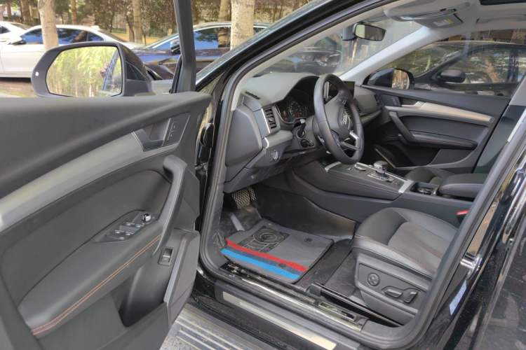 Used Audi Q5L 2020 Revised 40 TFSI Prestige Edition Driver Seat