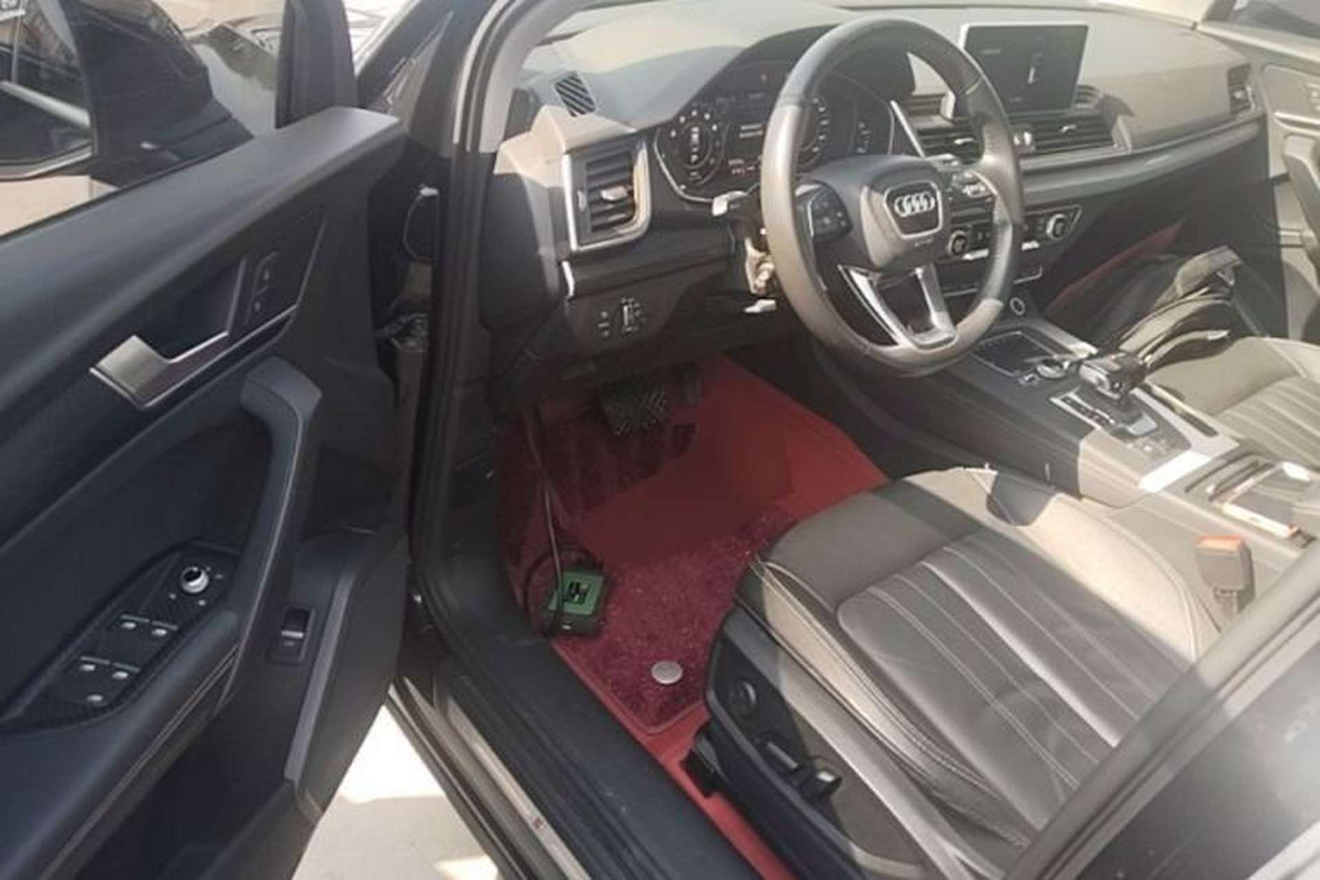 Used Audi Q5L 2020 Updated 40 TFSI Prestige Fashion Edition Driver Seat