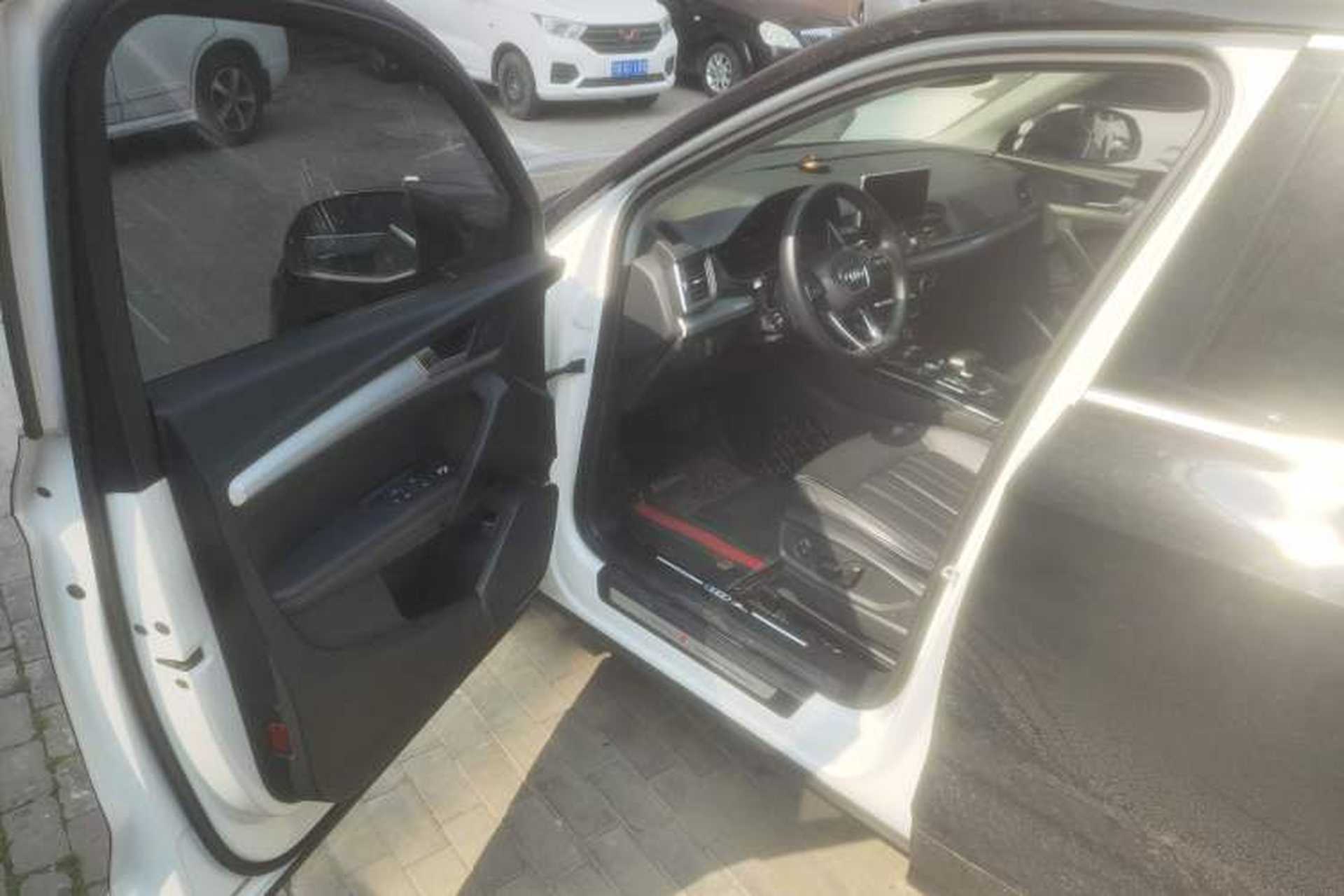 Used Audi Q5L 2020 Updated 40 TFSI Prestige Fashion Edition Driver Seat