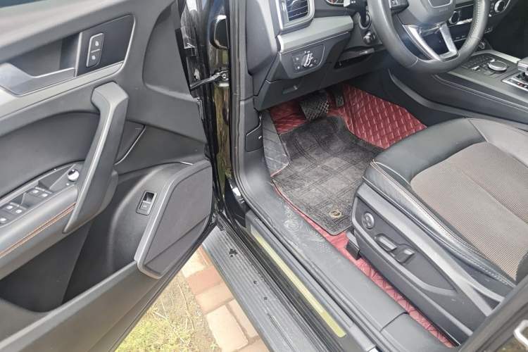 Used Audi Q5L 2020 Revised 40 TFSI Prestige Edition Driver Seat
