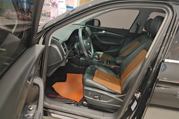 Used Audi Q5L 2020 Updated 40 TFSI Prestige Fashion Edition Driver Seat
