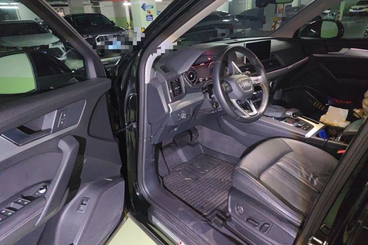 Used Audi Q5L 2020 Updated 40 TFSI Prestige Fashion Edition Driver Seat