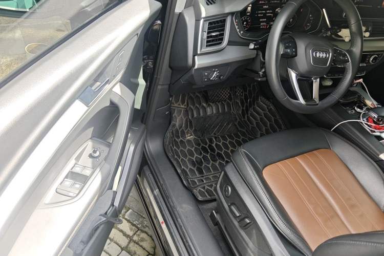 Used Audi Q5L 2020 Updated 40 TFSI Prestige Fashion Edition Driver Seat