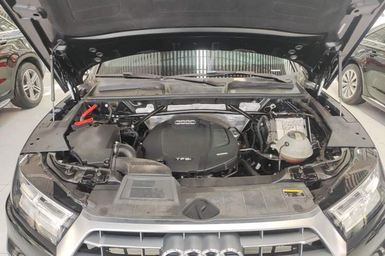 Used Audi Q5L 2020 Updated 40 TFSI Prestige Fashion Edition Engine Bay