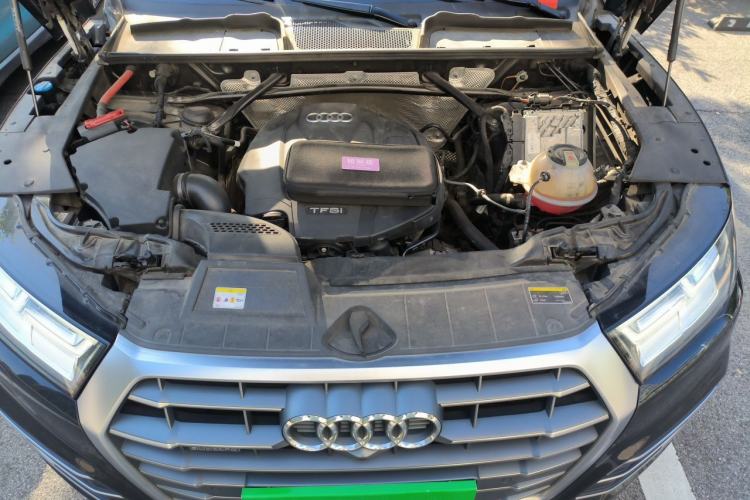 Used Audi Q5L 2020 45 TFSI Prestige Fashion Model Engine Bay