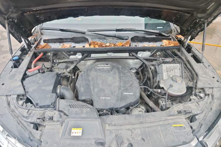 Used Audi Q5L 2020 Updated 40 TFSI Prestige Fashion Edition Engine Bay