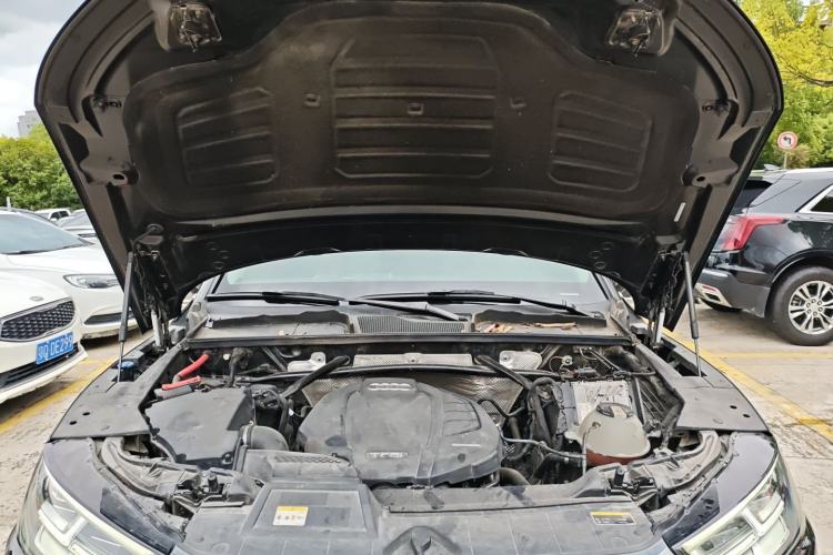 Used Audi Q5L 2020 Updated 40 TFSI Prestige Fashion Edition Engine Bay