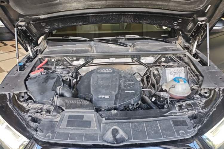 Used Audi Q5L 2020 Updated 40 TFSI Prestige Fashion Edition Engine Bay