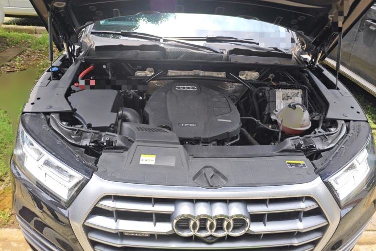 Used Audi Q5L 2020 Updated 40 TFSI Prestige Fashion Edition Engine Bay