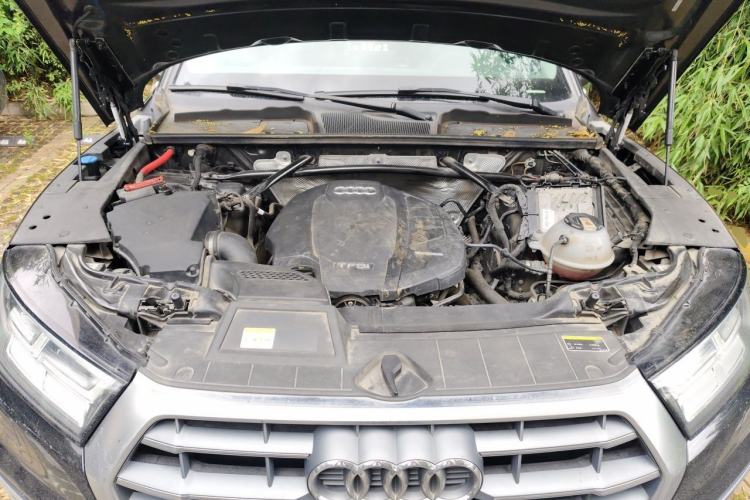 Used Audi Q5L 2020 Updated 40 TFSI Prestige Fashion Edition Engine Bay