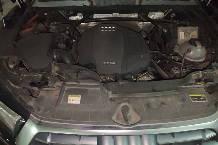 Used Audi Q5L 2020 Updated 40 TFSI Prestige Fashion Edition Engine Bay
