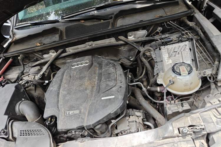 Used Audi Q5L 2020 Revised 40 TFSI Prestige Edition Engine Bay