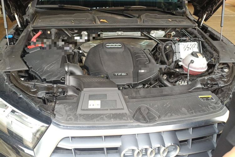 Used Audi Q5L 2020 45 TFSI Prestige Fashion Model Engine Bay