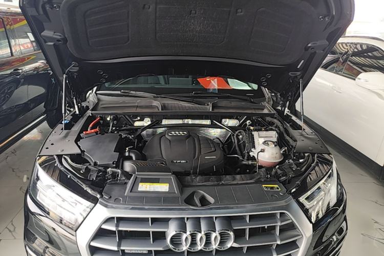 Used Audi Q5L 2020 40 TFSI Prestige Fashion Edition Engine Bay