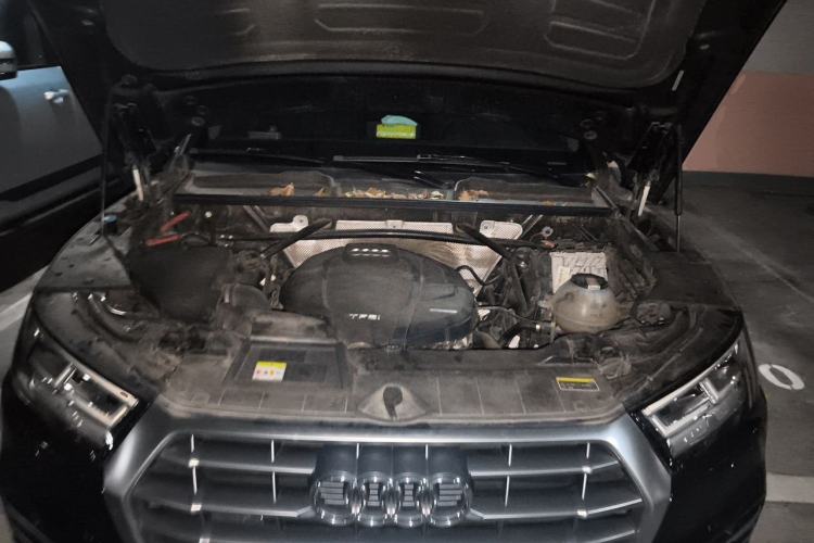 Used Audi Q5L 2020 Updated 40 TFSI Prestige Fashion Edition Engine Bay