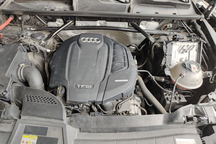 Used Audi Q5L 2020 Updated 40 TFSI Prestige Fashion Edition Engine Bay