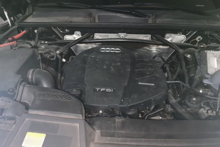 Used Audi Q5L 2020 Updated 40 TFSI Prestige Fashion Edition Engine Bay