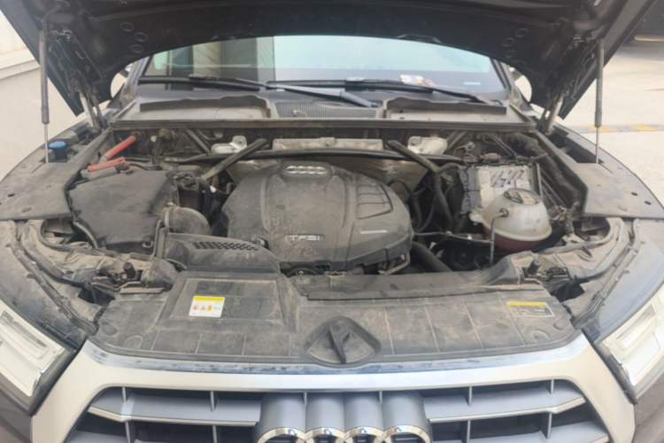 Used Audi Q5L 2020 Updated 40 TFSI Prestige Fashion Edition Engine Bay