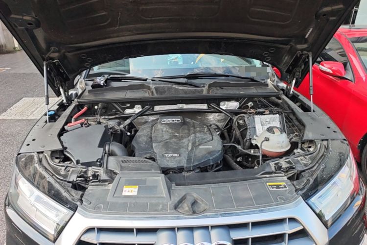 Used Audi Q5L 2020 Updated 40 TFSI Prestige Fashion Edition Engine Bay