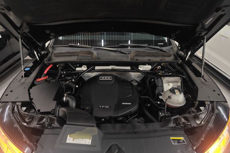 Used Audi Q5L 2020 40 TFSI Prestige Fashion Edition Engine Bay