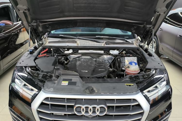 Used Audi Q5L 2020 Updated 40 TFSI Prestige Fashion Edition Engine Bay