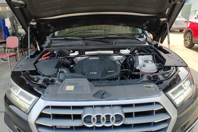 Used Audi Q5L 2020 Updated 40 TFSI Prestige Fashion Edition Engine Bay