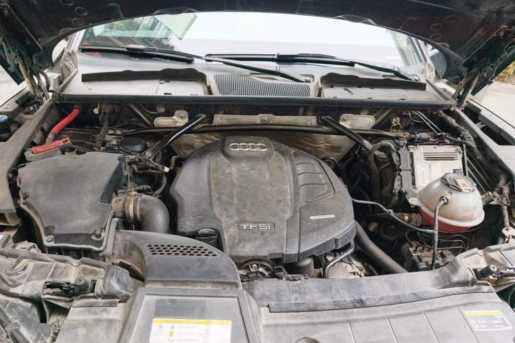 Used Audi Q5L 2020 40 TFSI Prestige Fashion Edition Engine Bay