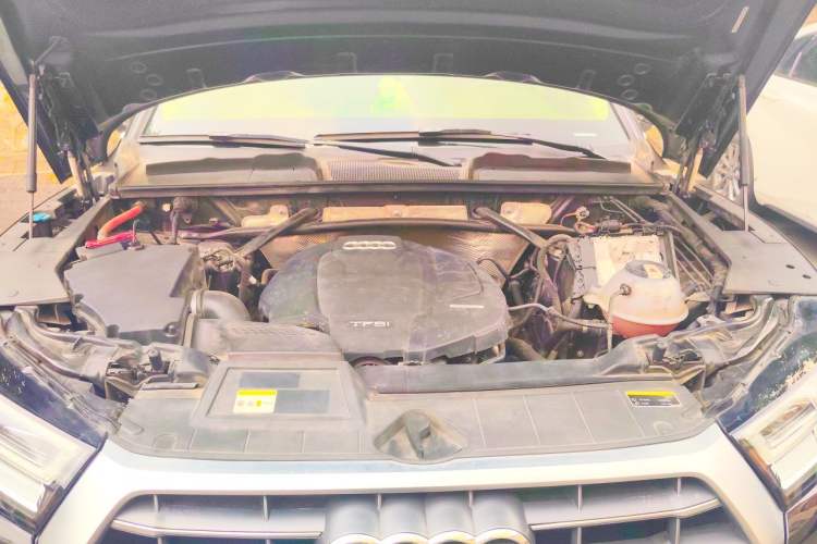 Used Audi Q5L 2020 Updated 40 TFSI Prestige Fashion Edition Engine Bay
