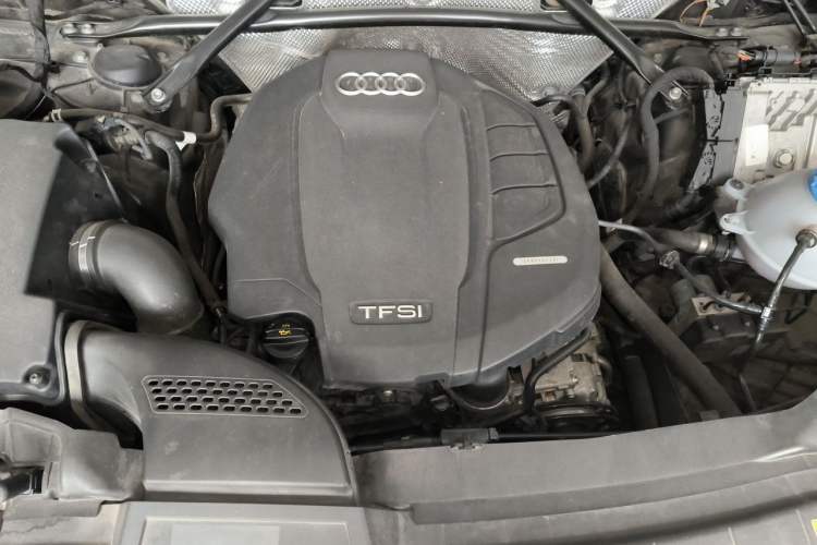 Used Audi Q5L 2020 45 TFSI Prestige Elegant Edition Engine Bay