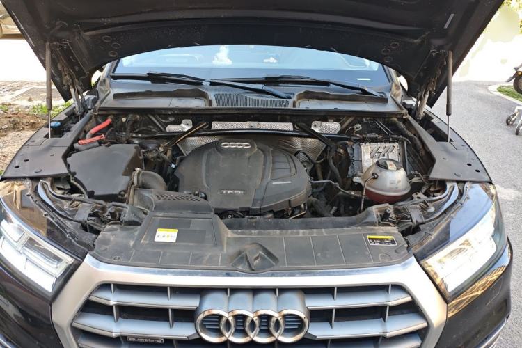 Used Audi Q5L 2020 Updated 40 TFSI Prestige Fashion Edition Engine Bay