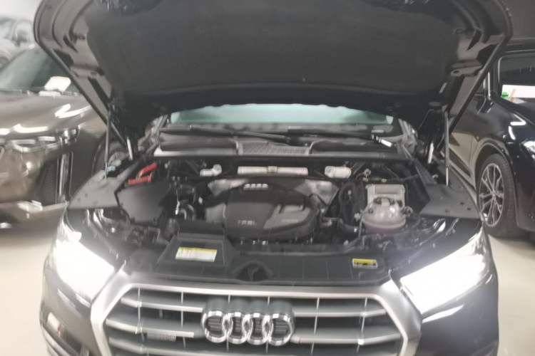 Used Audi Q5L 2020 40 TFSI Prestige Fashion Edition Engine Bay