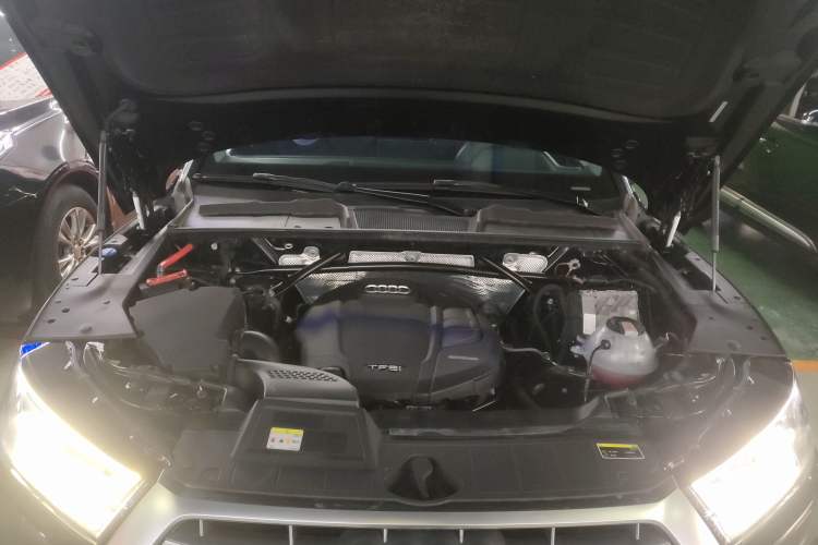 Used Audi Q5L 2020 45 TFSI Prestige Sport Edition Engine Bay