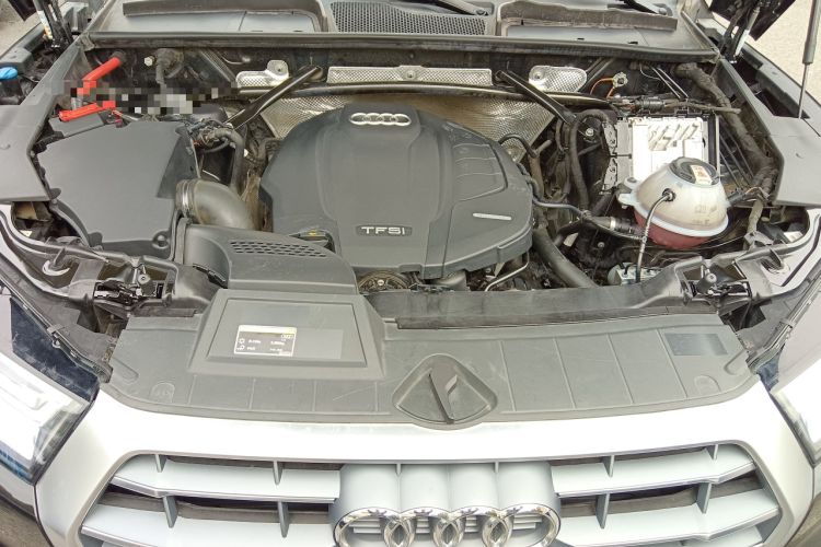 Used Audi Q5L 2020 Updated 40 TFSI Prestige Fashion Edition Engine Bay
