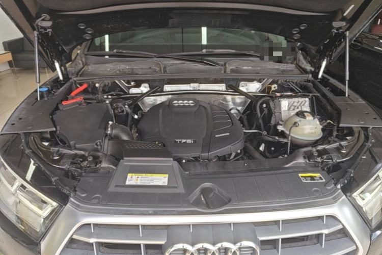 Used Audi Q5L 2020 Updated 40 TFSI Prestige Fashion Edition Engine Bay