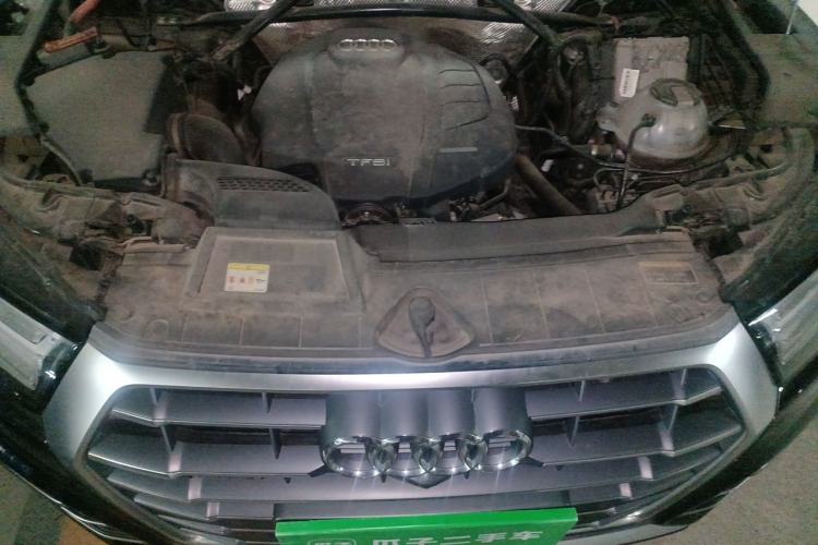 Used Audi Q5L 2020 45 TFSI Prestige Fashion Model Engine Bay