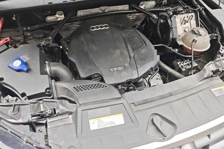 Used Audi Q5L 2020 45 TFSI Prestige Fashion Model Engine Bay
