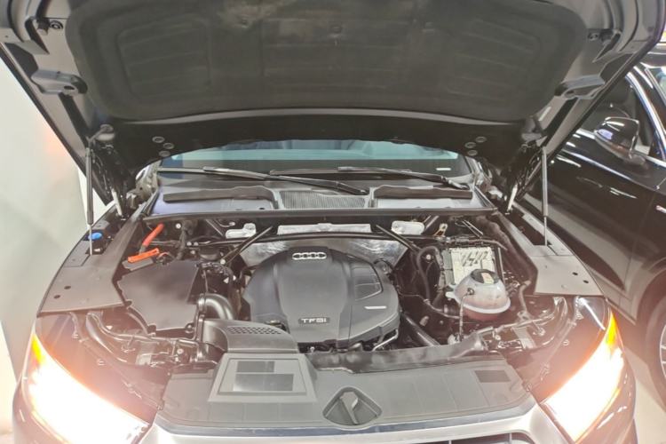 Used Audi Q5L 2020 40 TFSI Prestige Fashion Edition Engine Bay