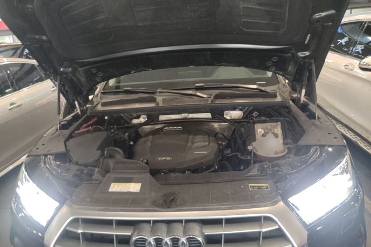 Used Audi Q5L 2020 Updated 40 TFSI Prestige Fashion Edition Engine Bay